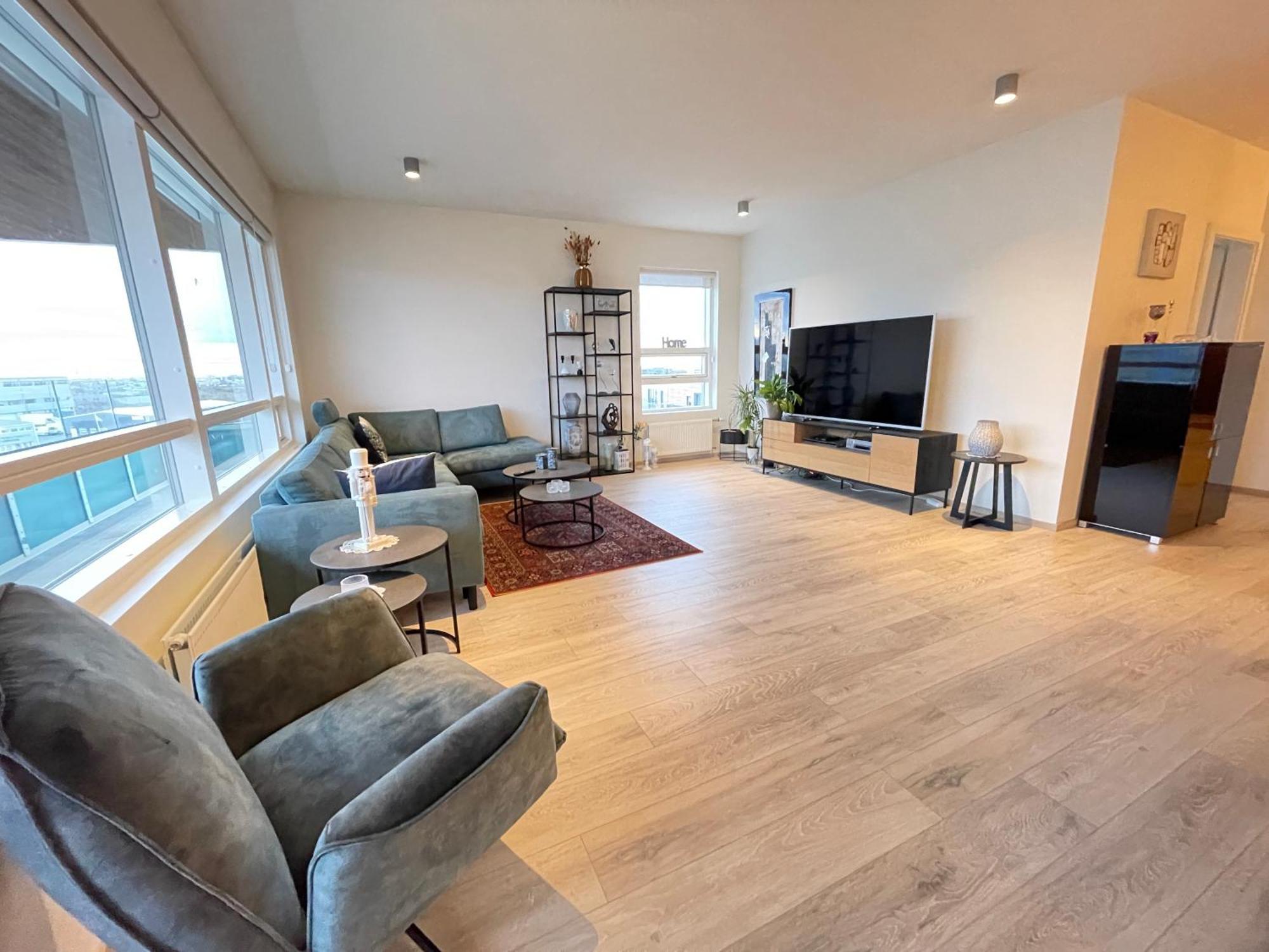 Modern And Spacious 3 Bedroom Apartment In Kopavogur Рейк'явік Екстер'єр фото